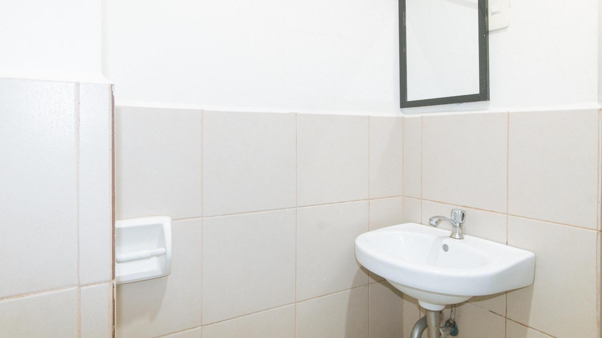 Reddoorz At Goldentown Hotel Davao City Екстериор снимка